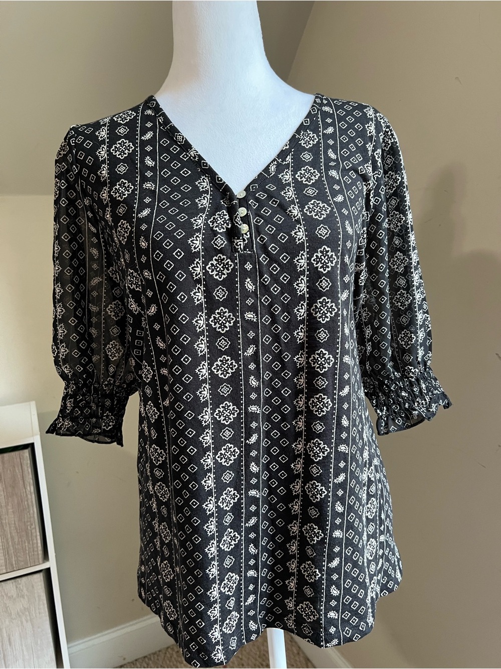 Lucky Brand Printed V-Neck Peasant Blouse